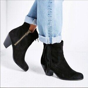 Sam Edelman Louie black suede fringe block heeled booties women’s shoe size 6